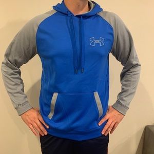 Under Armour Sweatshirt